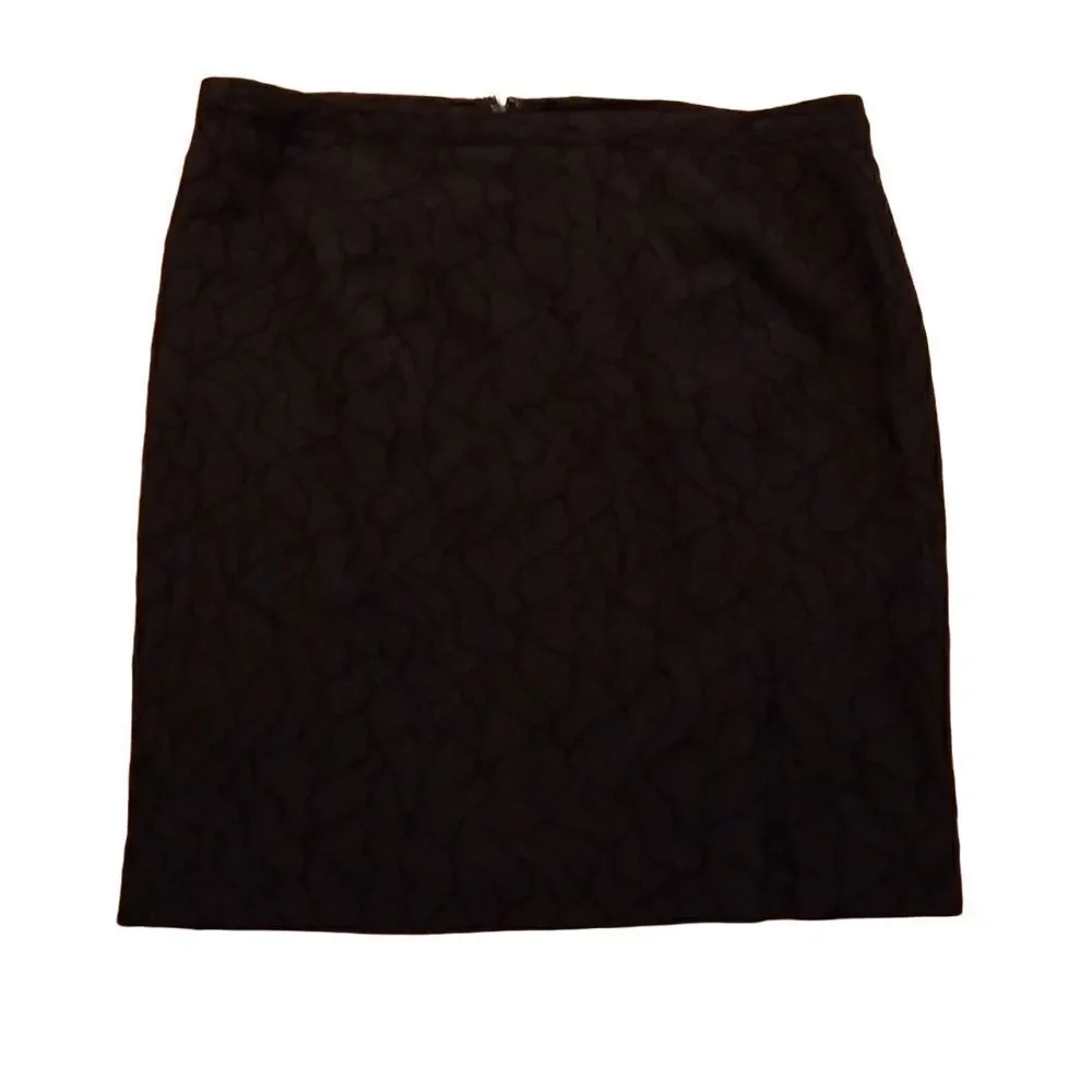 Michael Michael Kors Ladies Size 8 Black on Black Embroidered Skirt